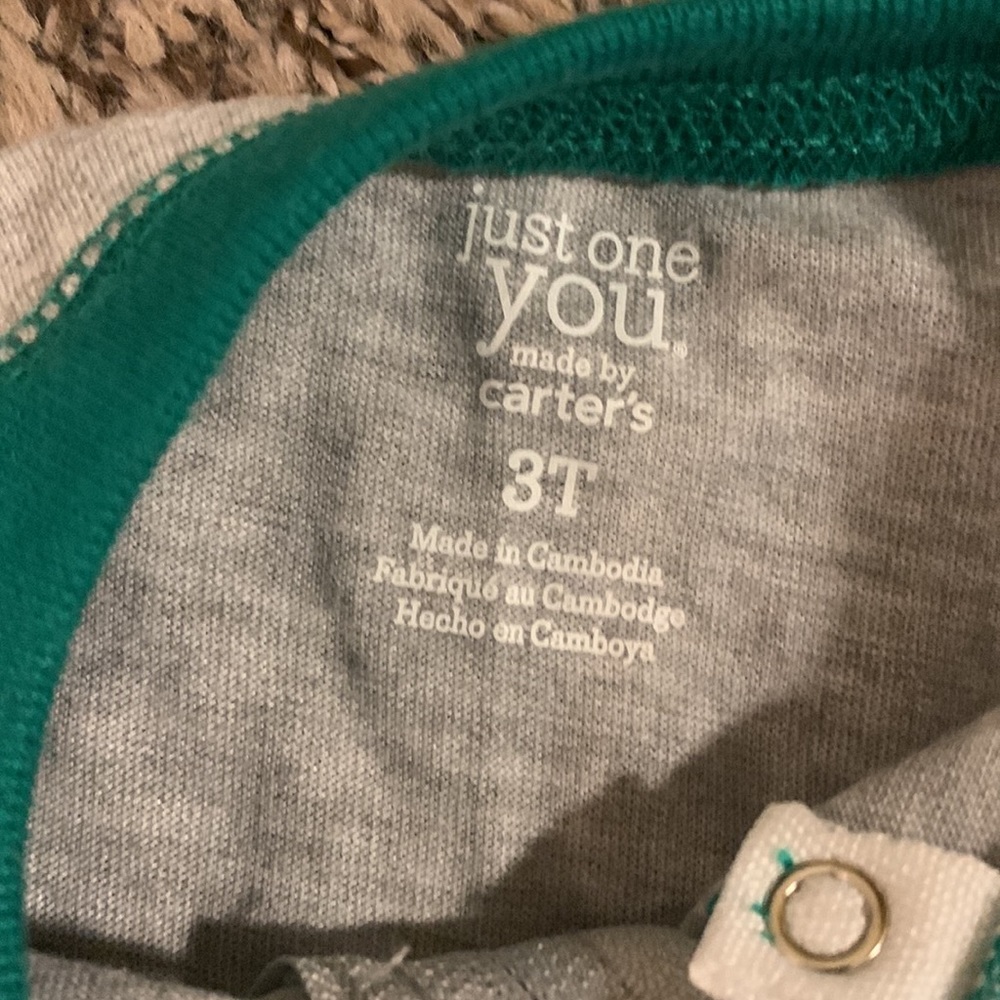 Boys size 3T zip up sleepers - 2 pack dragon and puppy dog themed! - Picture 4 of 6